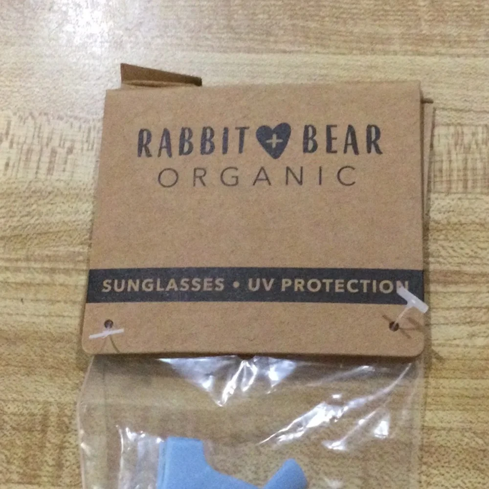 Rabbit +Bear Organic Blue Floral Kids Matching Set with sunglasses - Picture 9 of 9